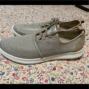 Men’s Dude shoes